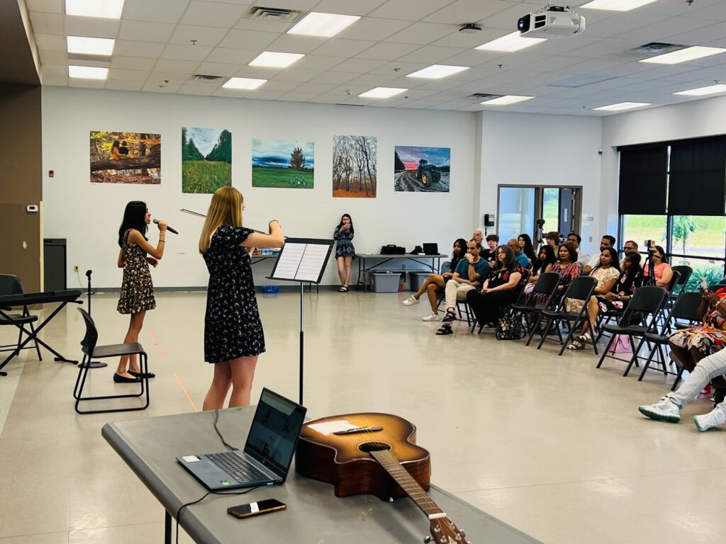 Nishka and Emma performing Victorious