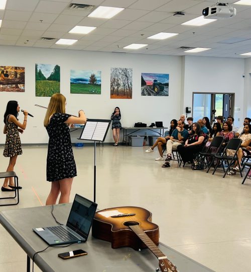 Nishka and Emma performing Victorious